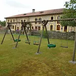 Rurales El Gobernador Apartment *
